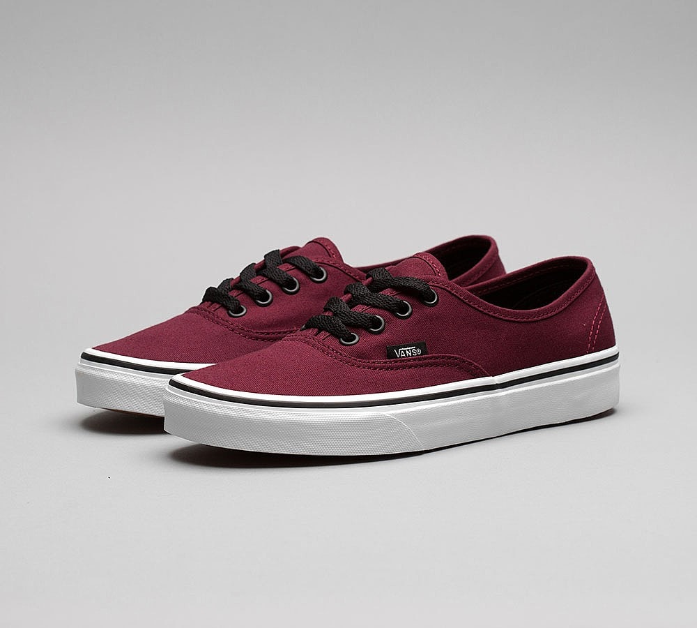 Womens Authentic Trainer image 2
