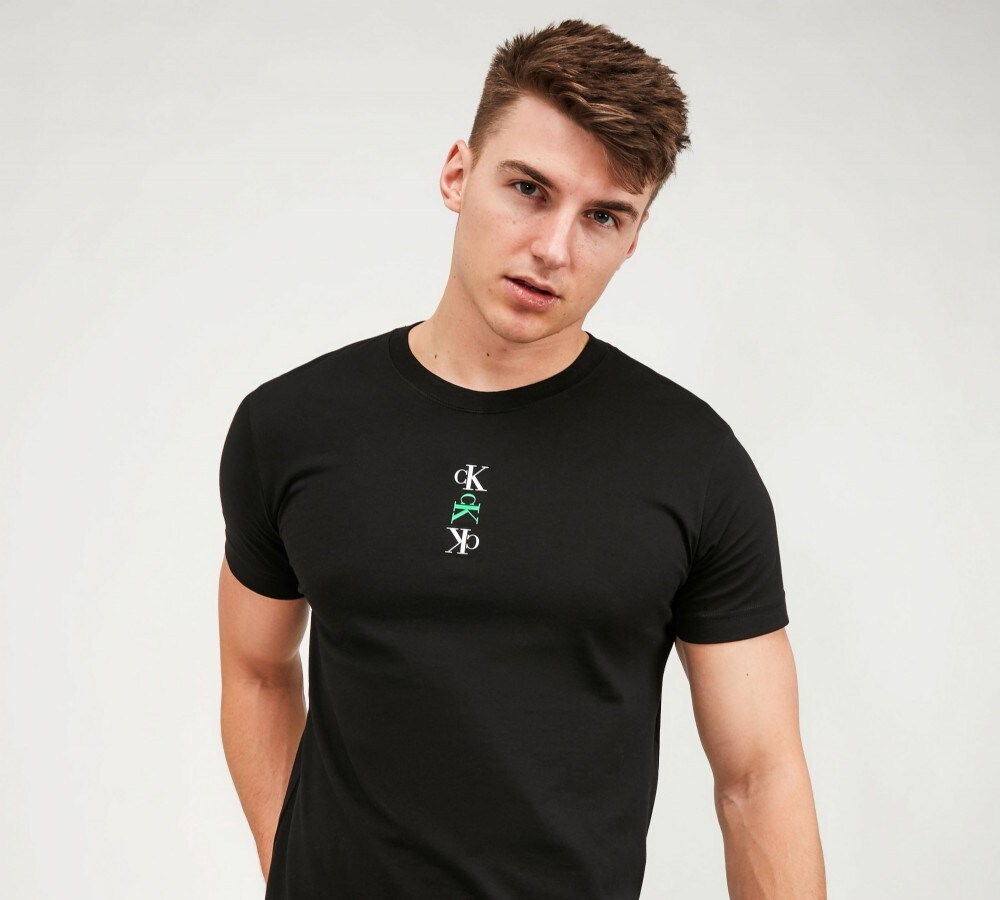 Repeat Text Graphic T-Shirt image 5