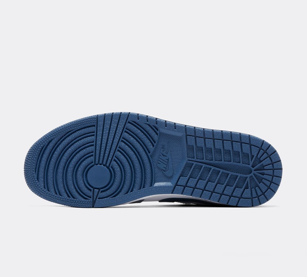 Air Jordan 1 Retro Low Trainer image 5