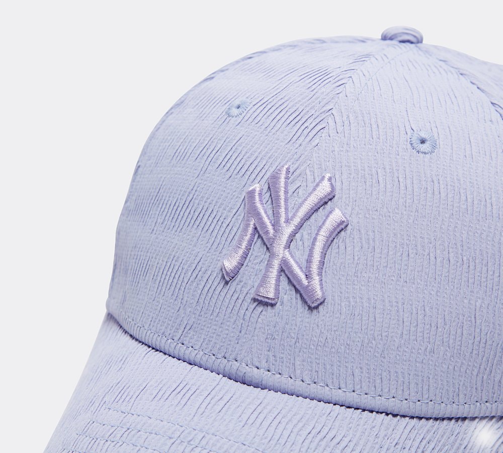 Womens New York Yankees Ruching 9FORTY Cap image 4