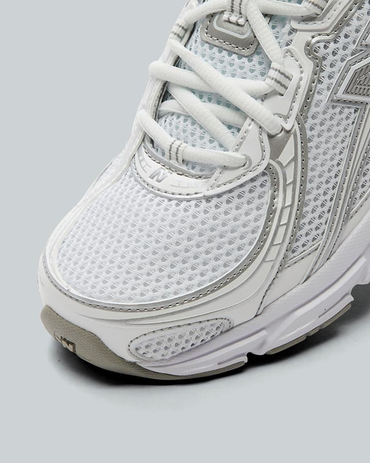 740 Trainer image 5