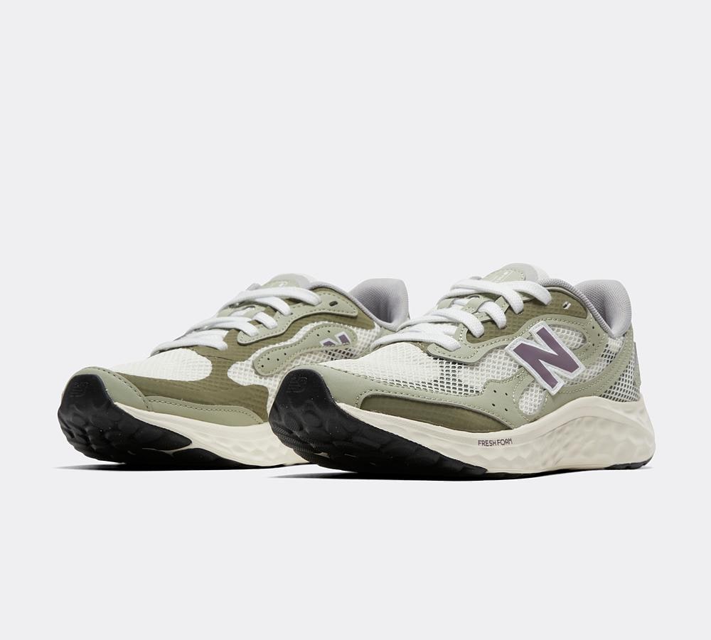 Womens Fresh Foam Arishi v4 TIRALUX Trainer image 2