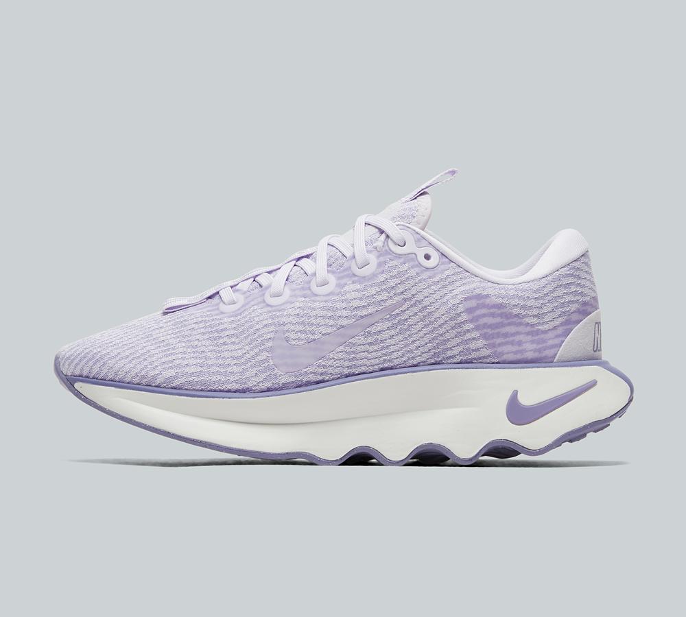 Womens Motiva Trainer image 1