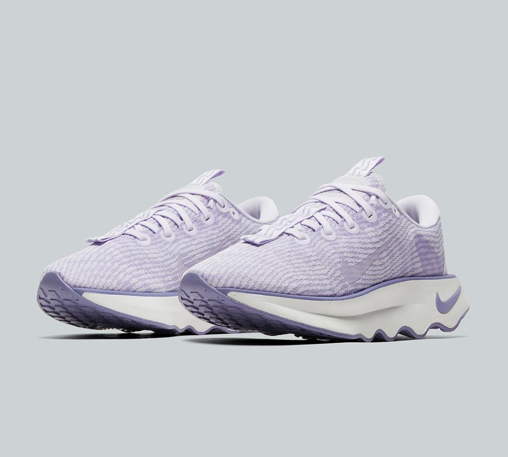 Womens Motiva Trainer image 2