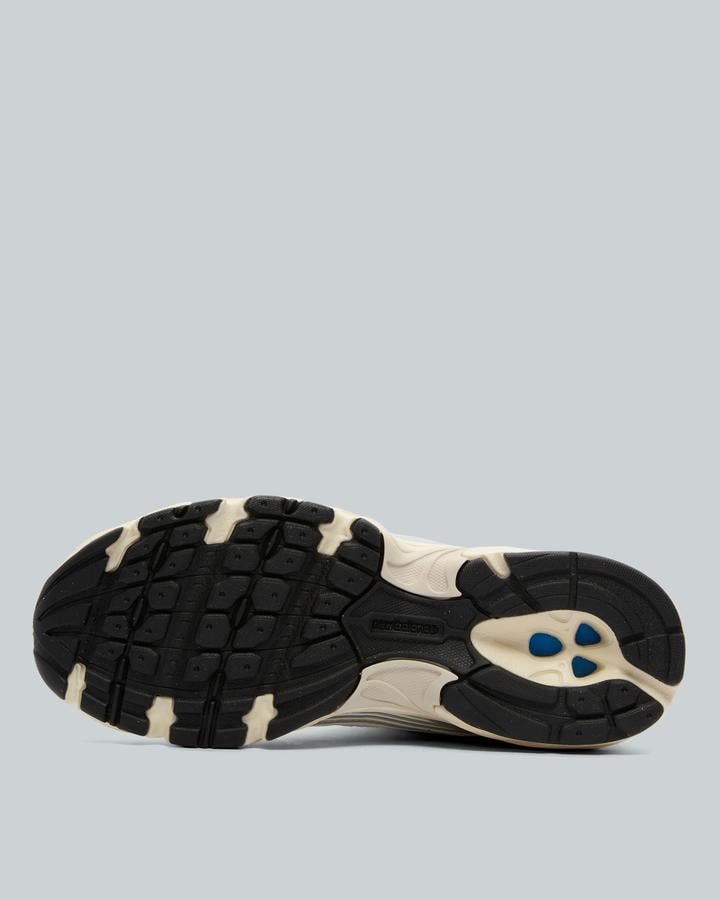 Womens 530 Trainer image 4