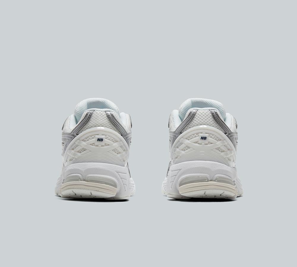 Junior 1906 Trainer image 5