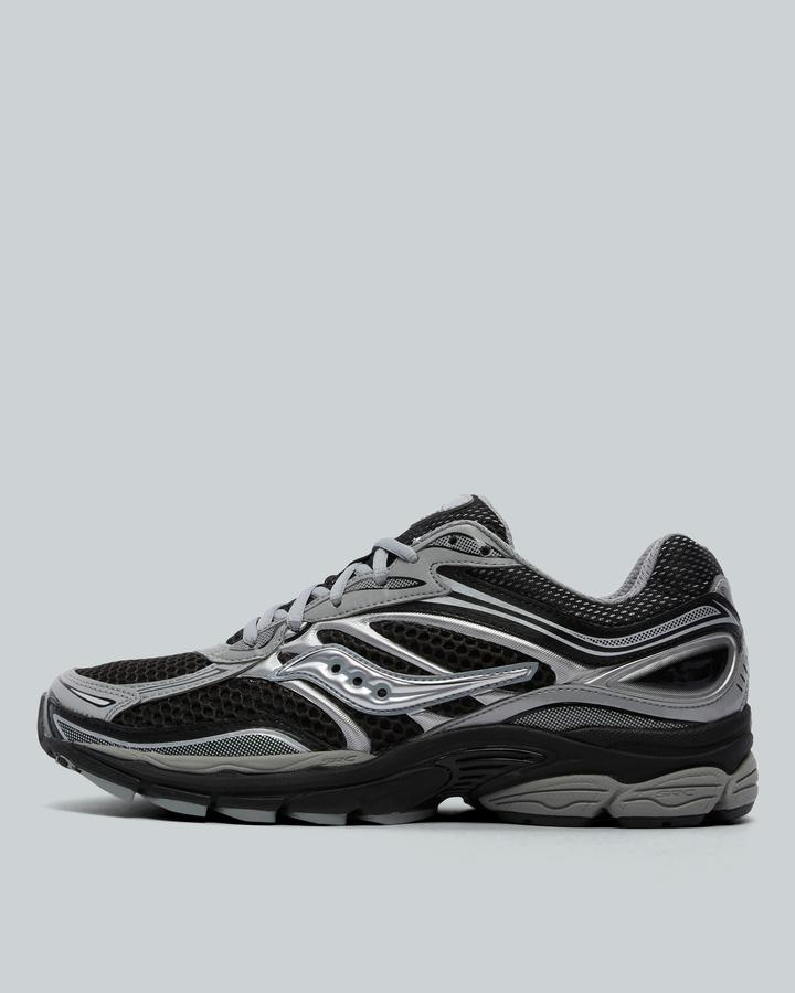 Saucony