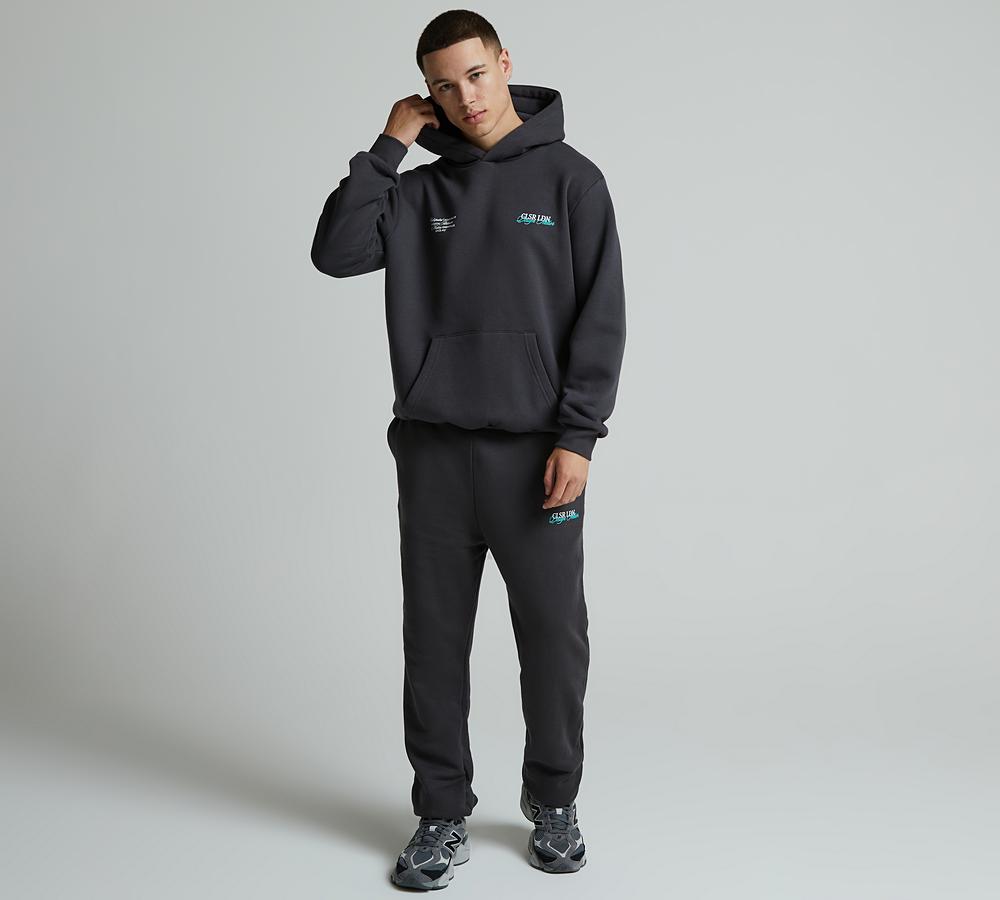Atelier Suit image 3