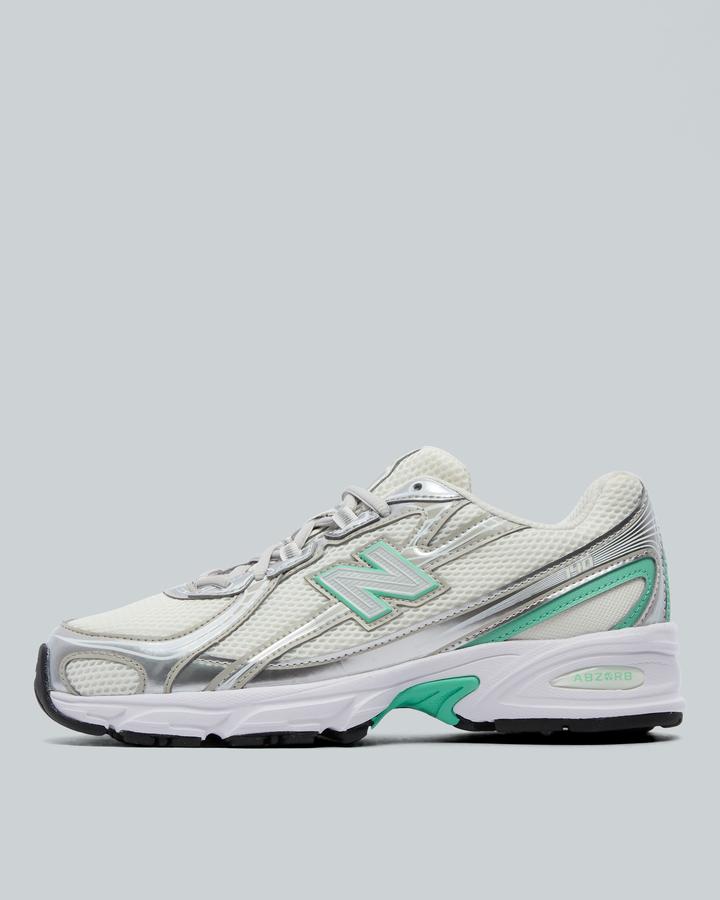 Junior 740 Trainer image 1