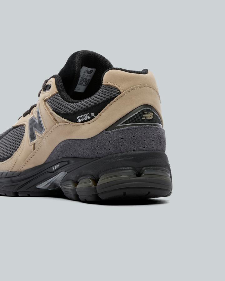 2002R Trainer image 5