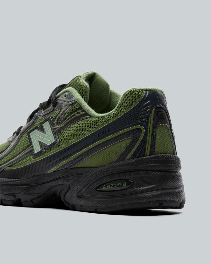 740 Trainer image 6