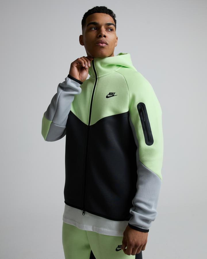 Tech Fleece Windrunner Hoodie image 6