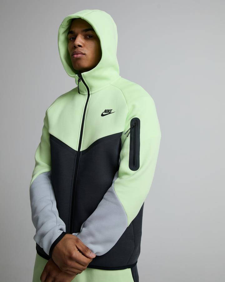 Tech Fleece Windrunner Hoodie image 7