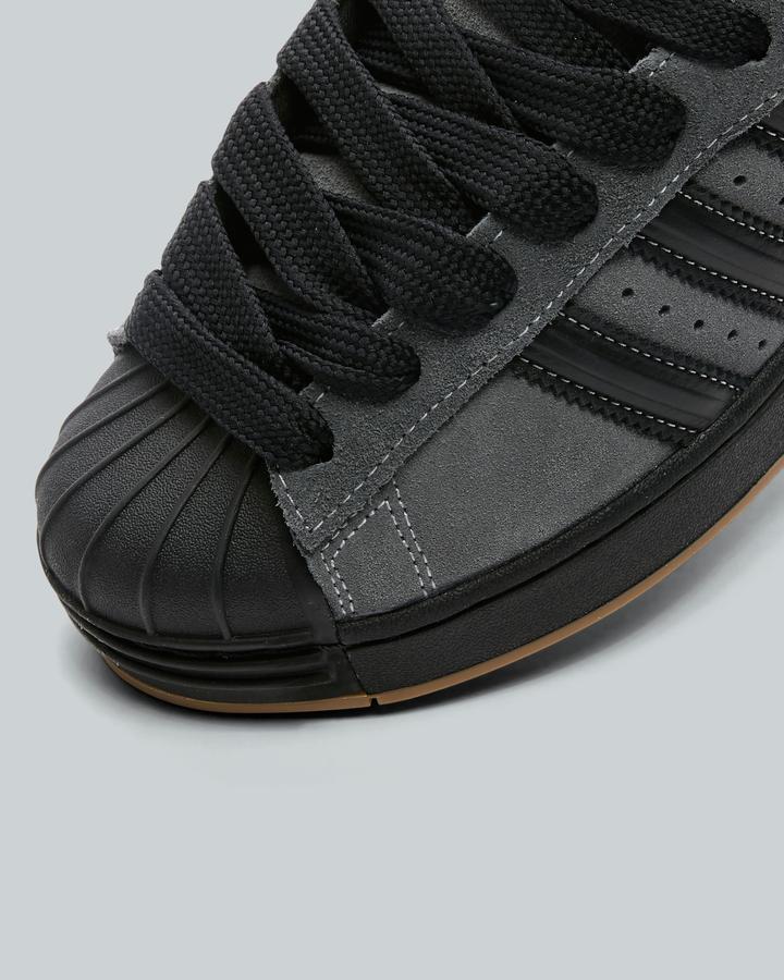Superstar ST Trainer image 5