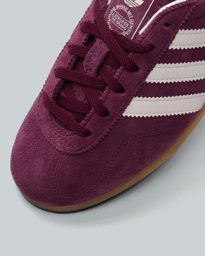 Womens Gazelle Low Pro Trainer image 5