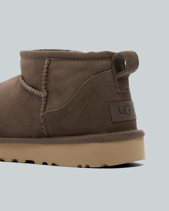 Womens Classic Ultra Mini Boot image 6