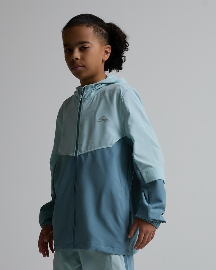 Junior Ontera Windrunner image 4