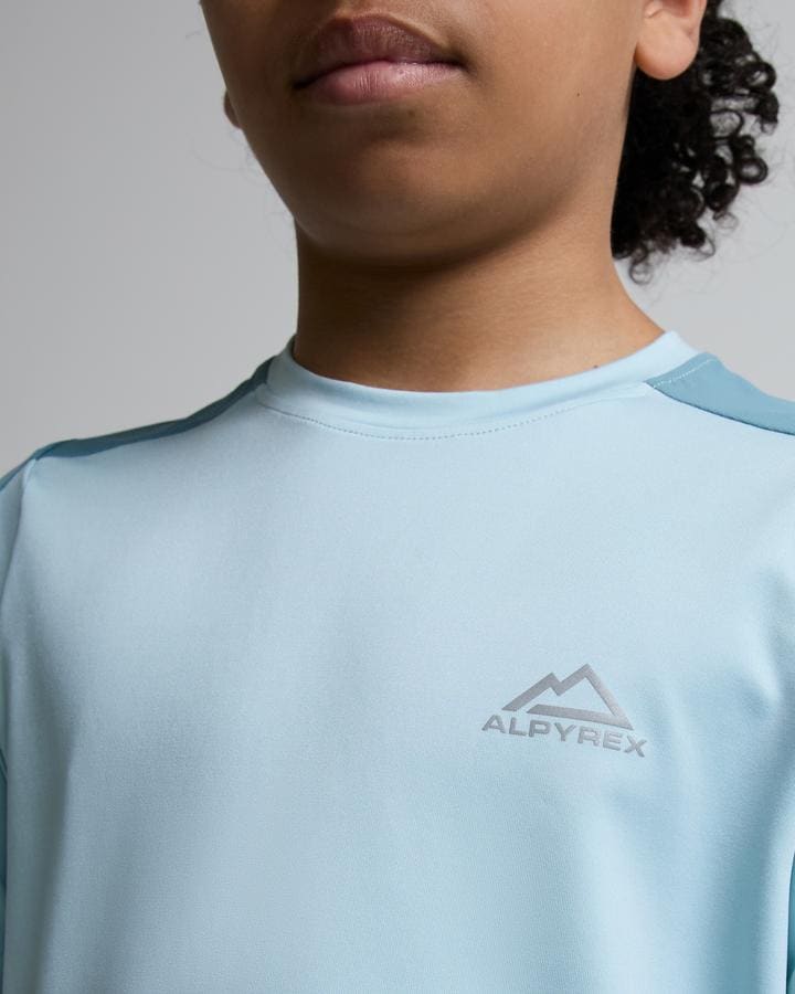 Junior Ontera Poly T-Shirt image 4
