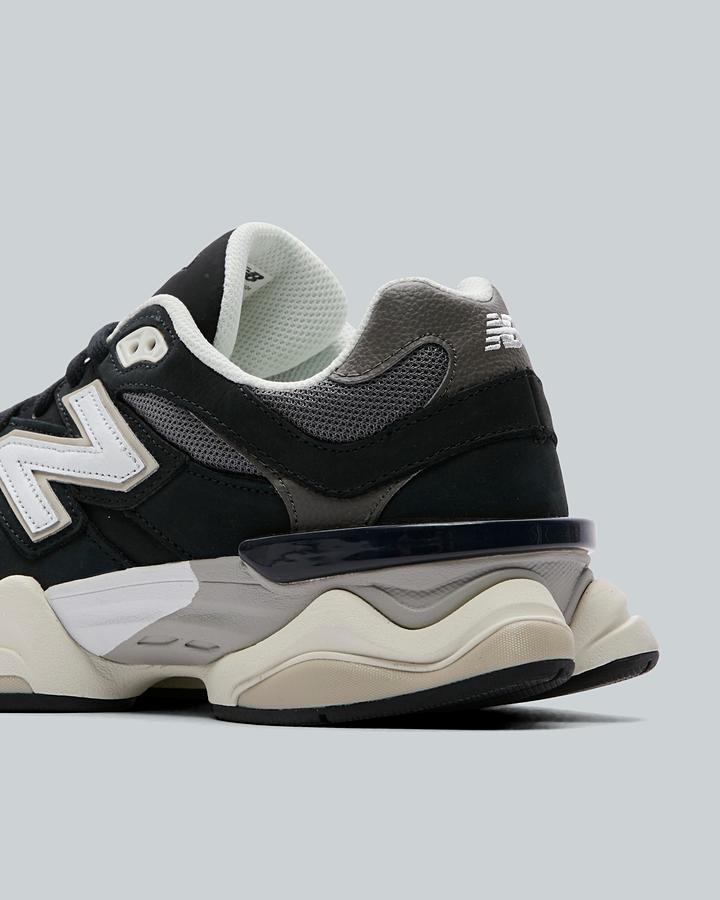 9060 Trainer image 6