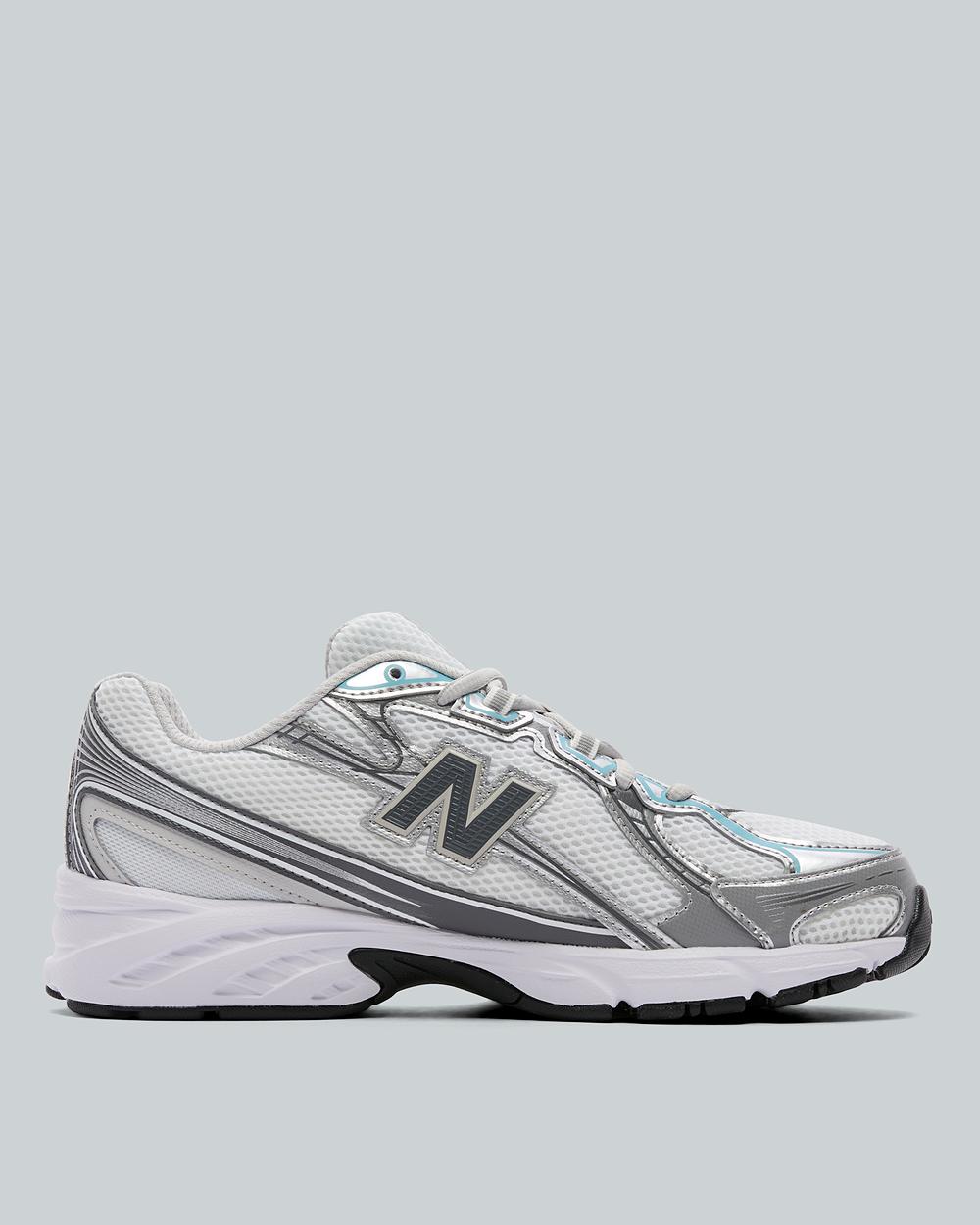 740 Trainer image 3