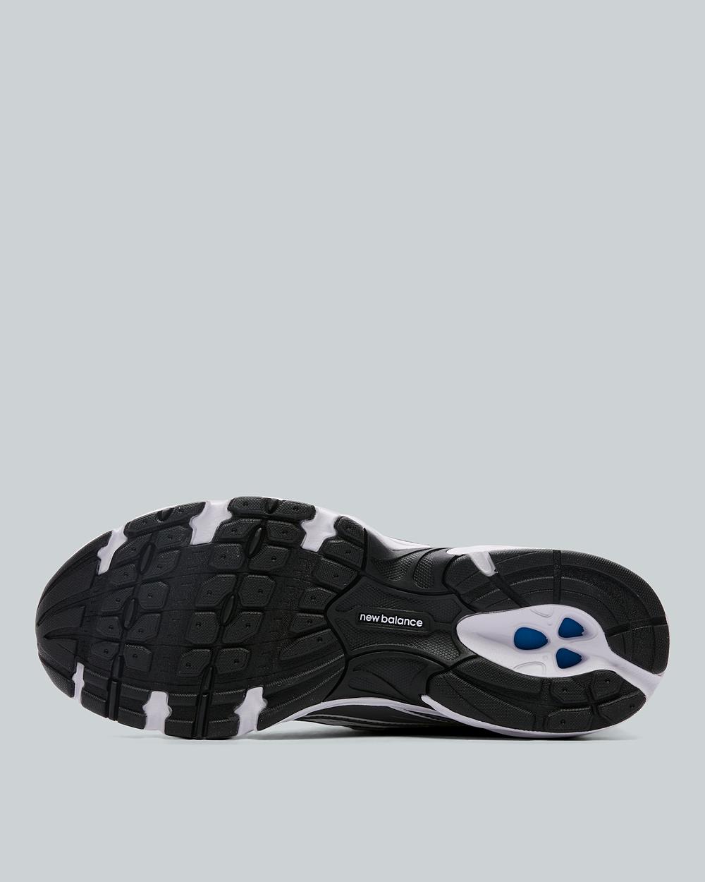 740 Trainer image 4
