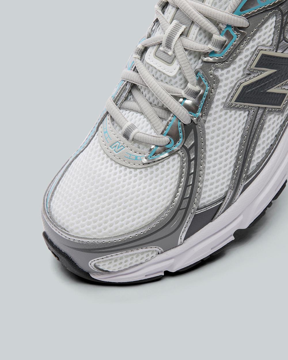 740 Trainer image 6