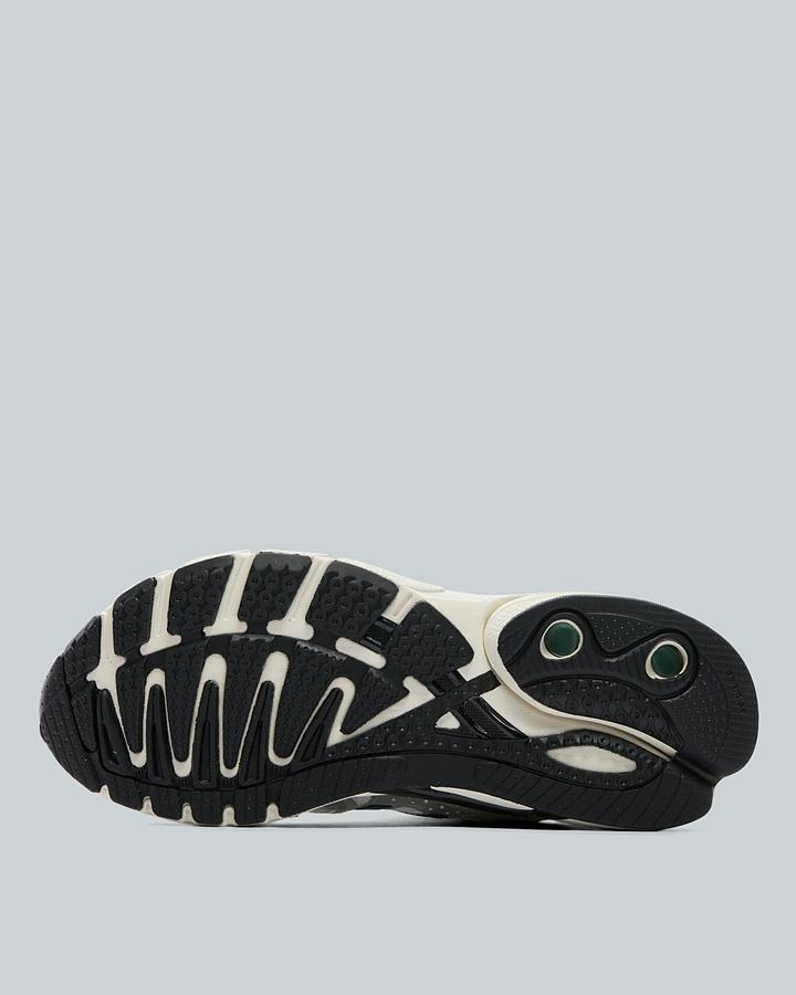 Womens Adistar Control 5 Trainer image 4