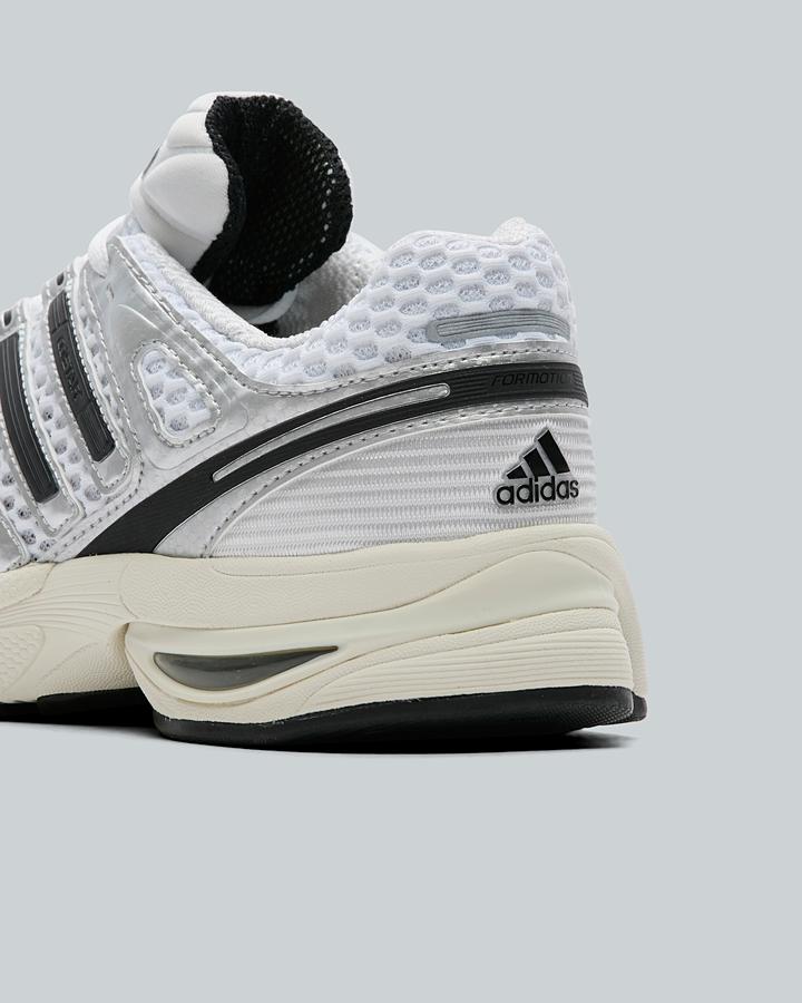 Womens Adistar Control 5 Trainer image 6