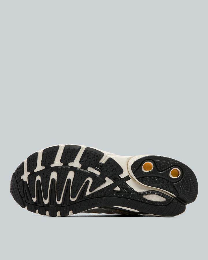 Womens Adistar Control 5 Trainer image 4