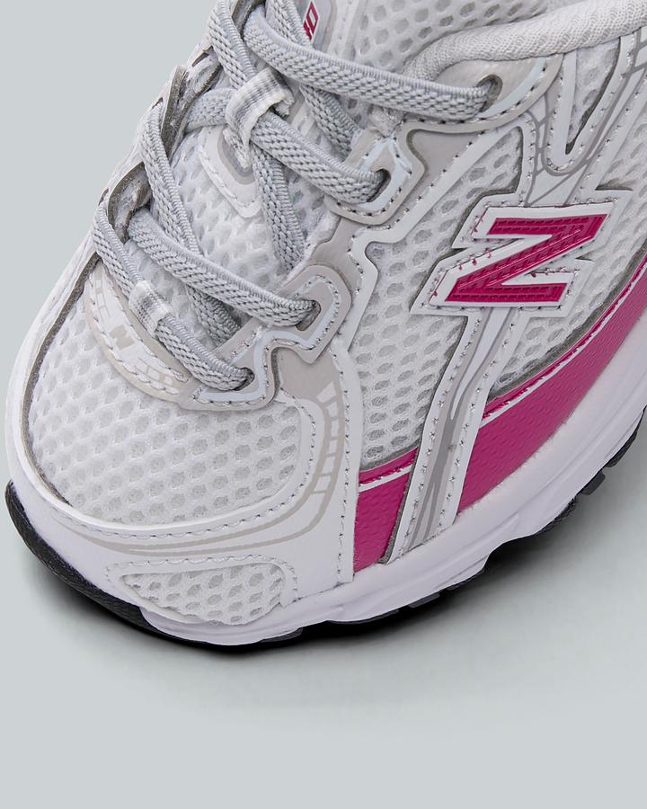 Nursery 740 Trainer image 5