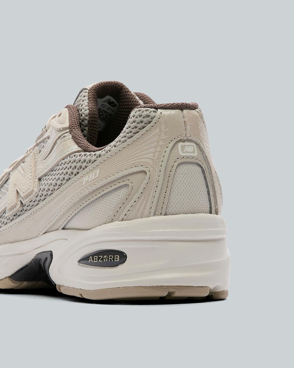 740 Trainer image 6