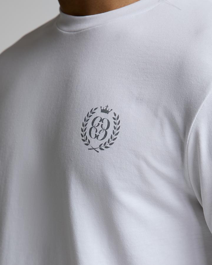 Resort Wreath T-Shirt image 5
