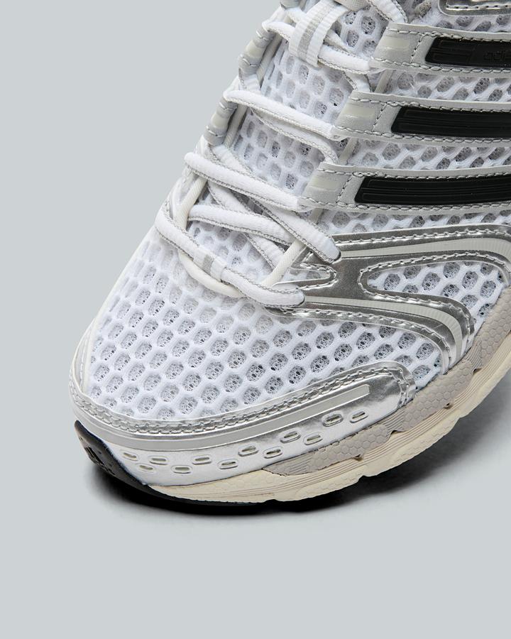 Junior Adistar Control 5 Trainer image 5