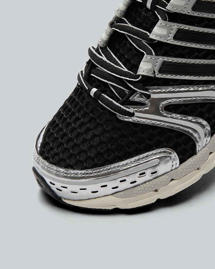 Junior Adistar Control 5 Trainer image 5