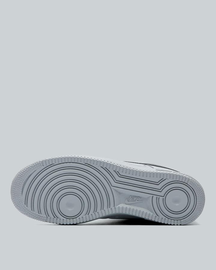 Air Force 1 '07 LV8 Tech Trainer image 4