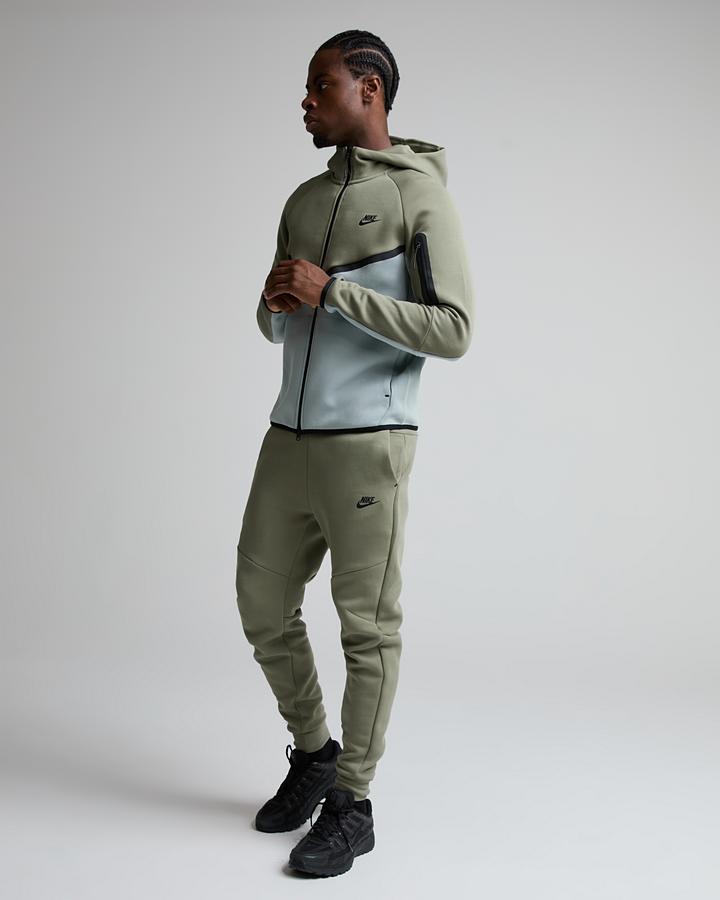 Tech Fleece Jogger image 1