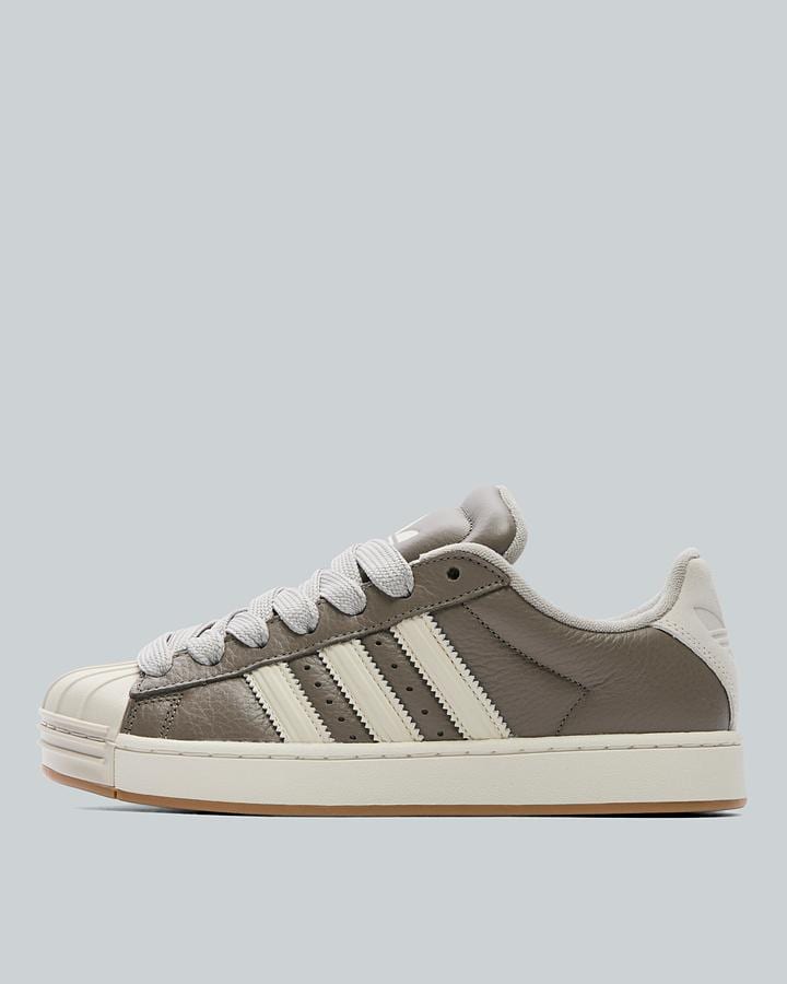 Superstar ST Trainer image 1