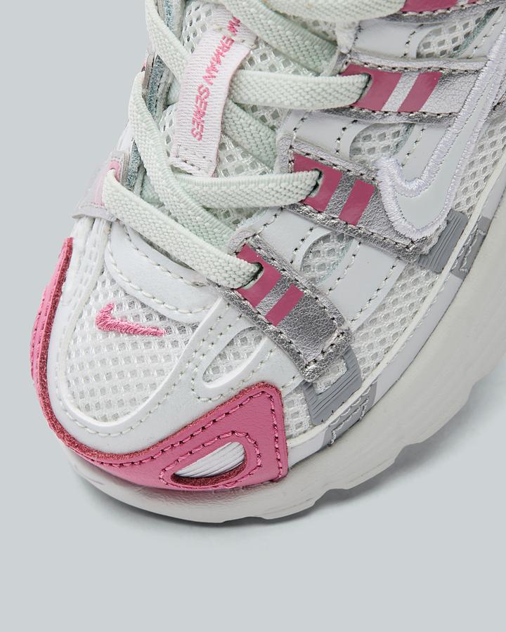 Nursery P-6000 Trainer image 5