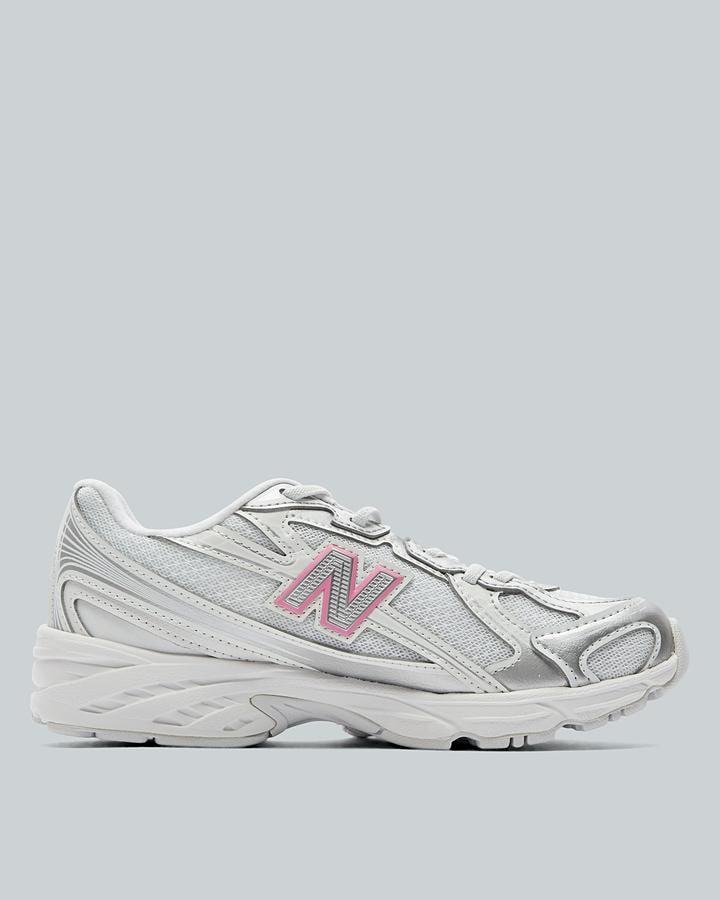 Infant 740 Trainer image 3