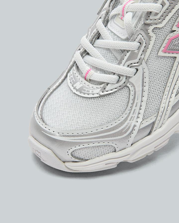 Infant 740 Trainer image 5