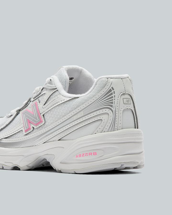 Infant 740 Trainer image 6