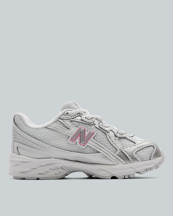Nursery 740 Trainer image 3