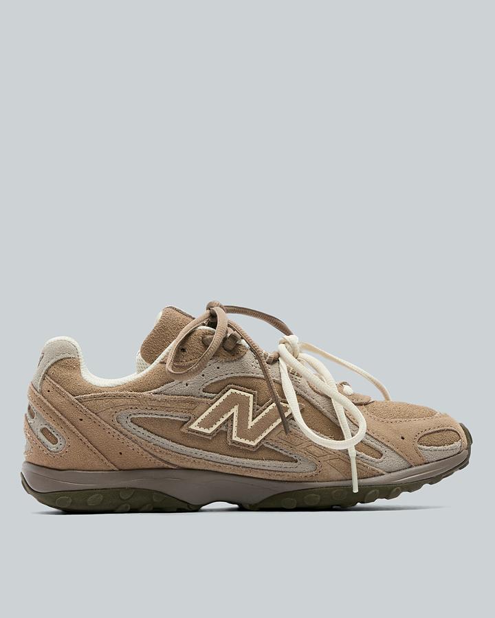 Womens 204L Trainer image 3