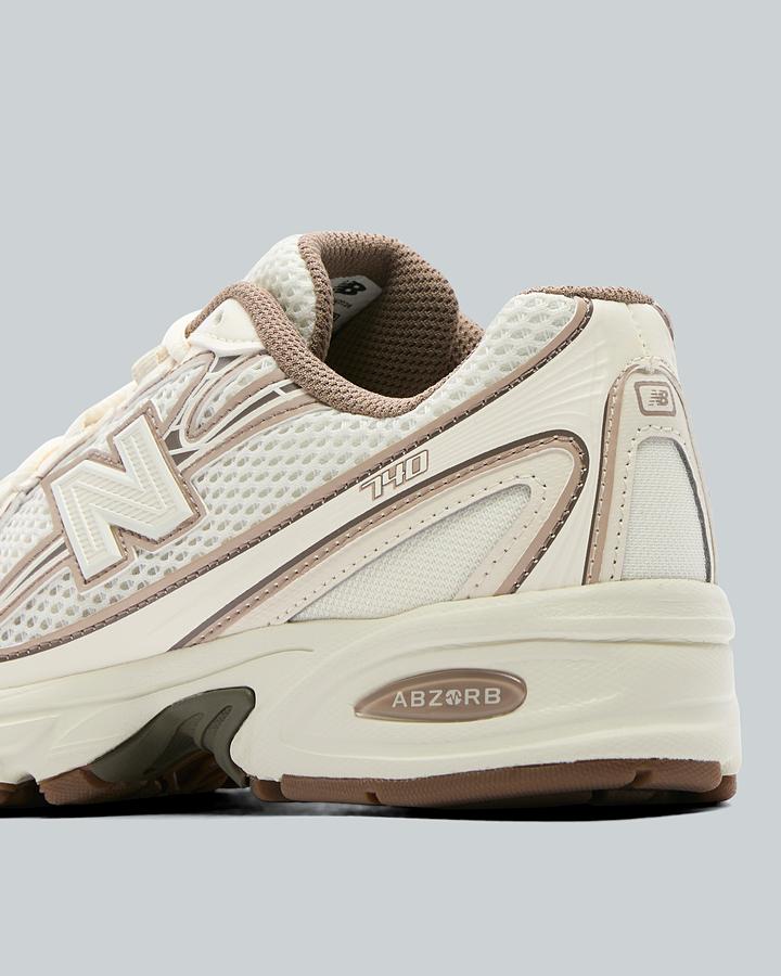 Womens 740 Trainer image 6