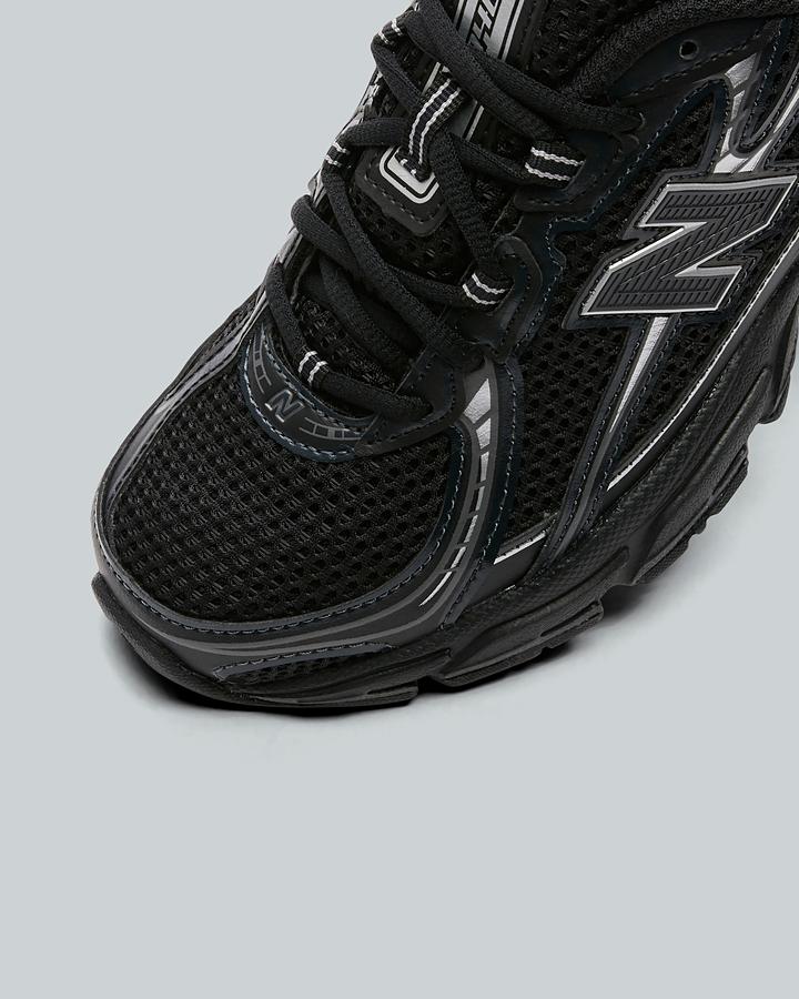 Womens 740 Trainer image 5