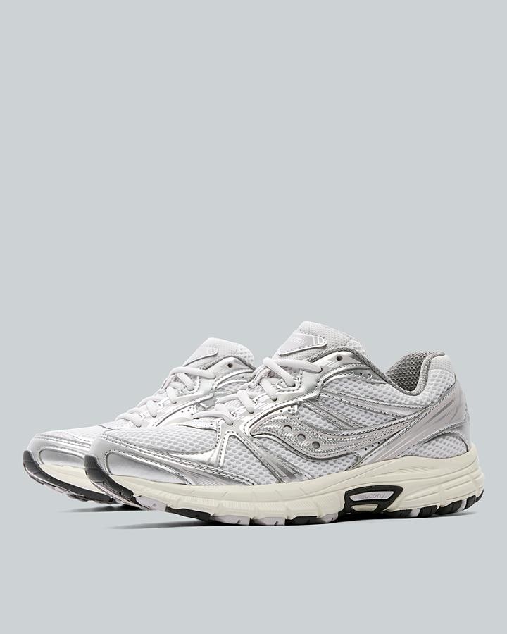 Womens Grid Legacy Trainer image 2