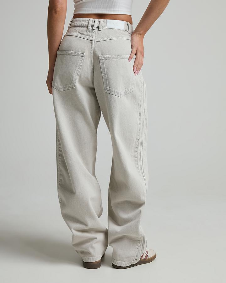 Womens High-Rise Barrel Denim Jean image 3
