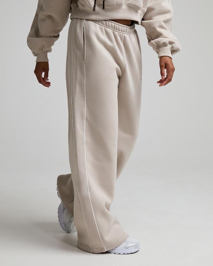 Womens Studio Fleece Wide Leg Pant image 3