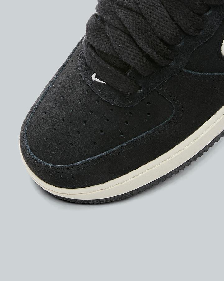 Air Force 1 Low LV8 Suede Trainer image 5