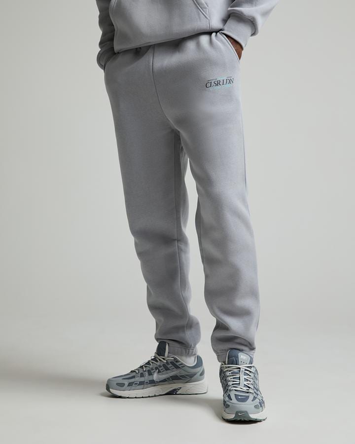 Undisputed Suit image 4